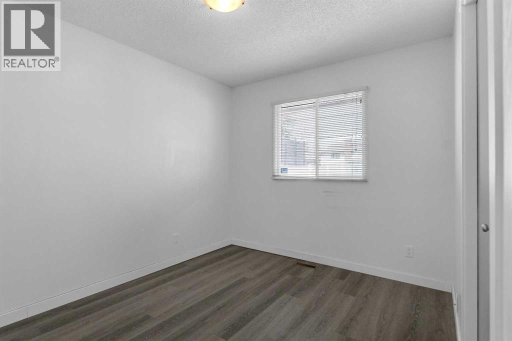 11 Woodfield Crescent Sw, Calgary, Alberta  T2W 3W2 - Photo 23 - A2297551