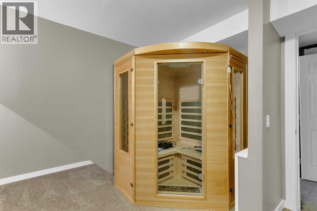 11 Woodfield Crescent Sw, Calgary, Alberta  T2W 3W2 - Photo 30 - A2297551