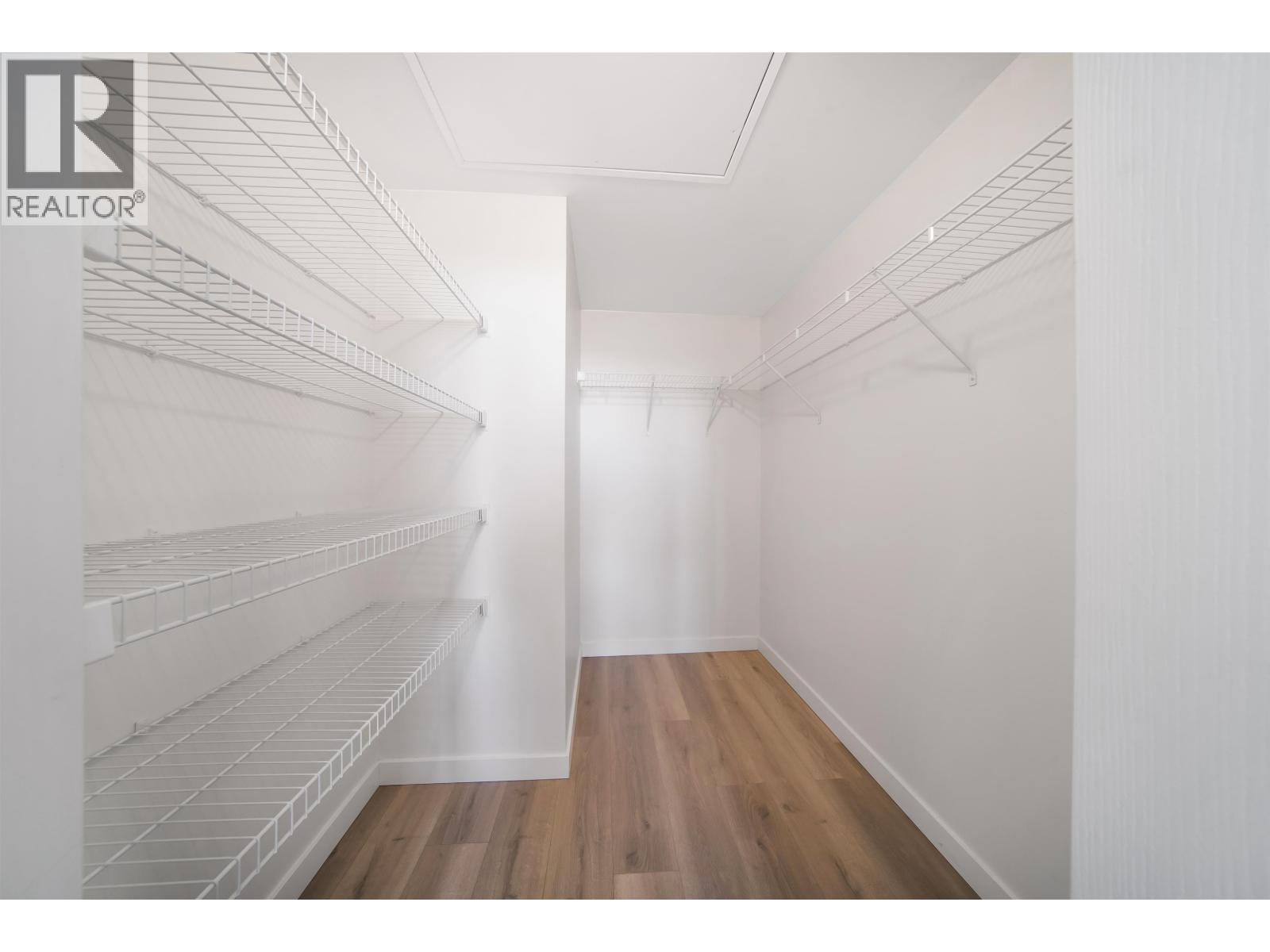 2205 3096 Windsor Gate, Coquitlam, British Columbia  V3B 0P4 - Photo 7 - R3111233