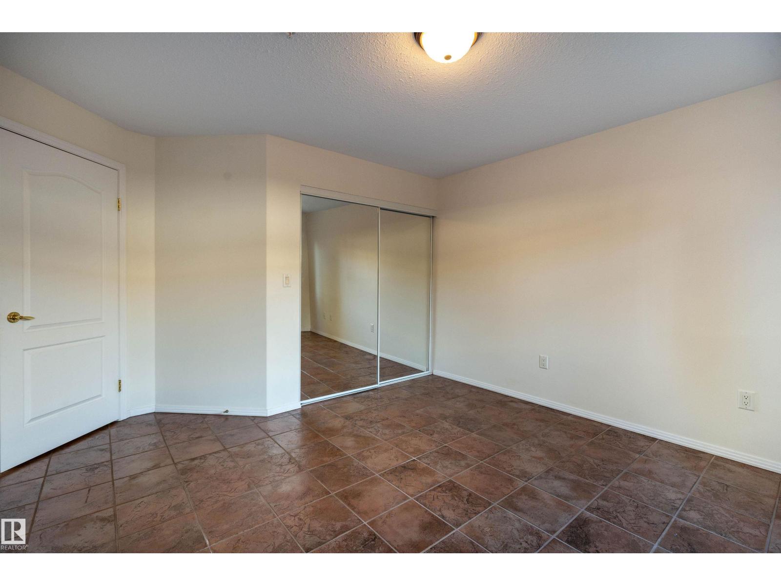 #105 8912 156 St Nw, Edmonton, Alberta  T5R 5Z2 - Photo 12 - E4482305