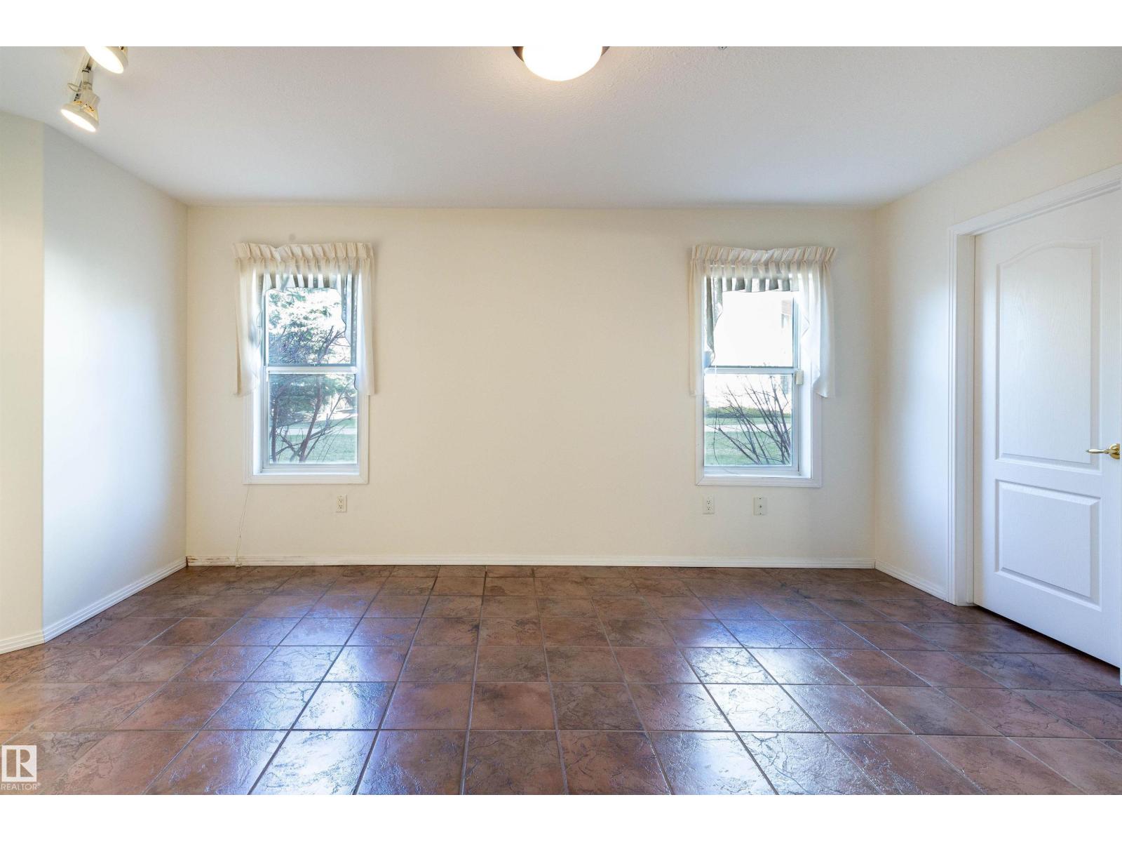 #105 8912 156 St Nw, Edmonton, Alberta  T5R 5Z2 - Photo 17 - E4482305