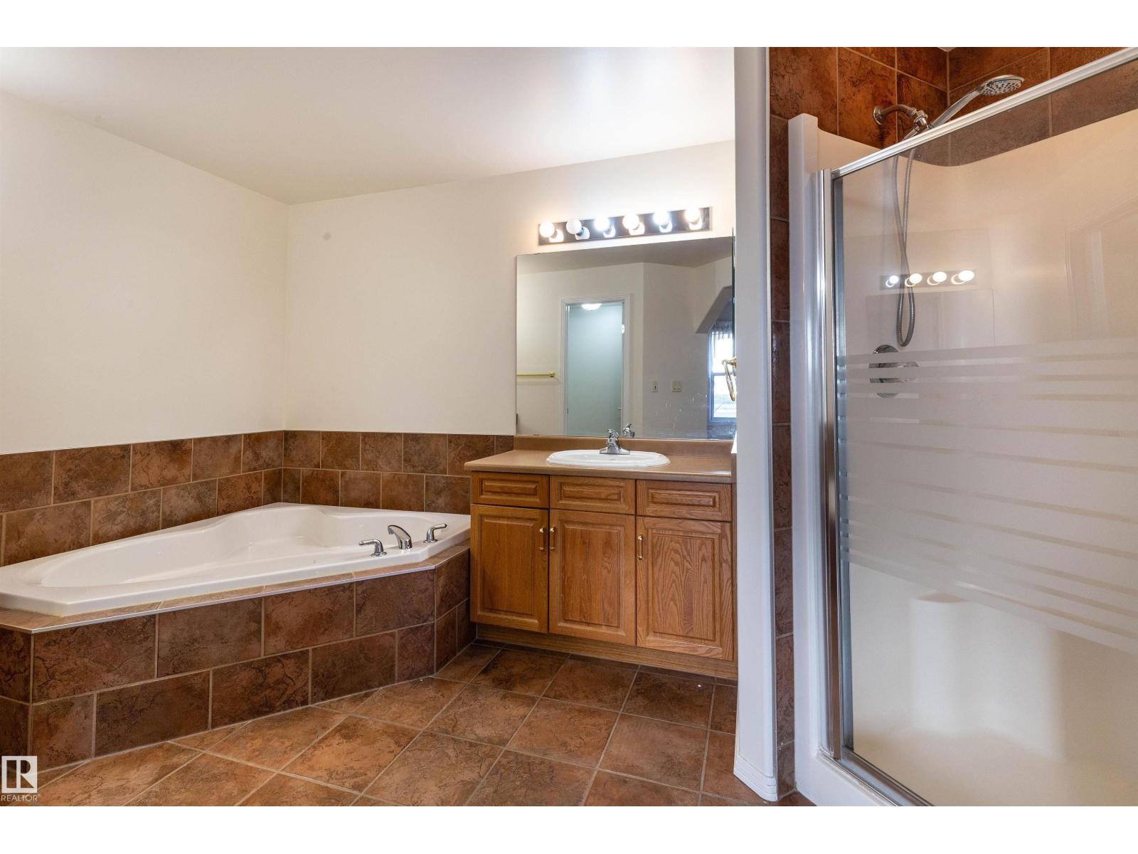 #105 8912 156 St Nw, Edmonton, Alberta  T5R 5Z2 - Photo 20 - E4482305