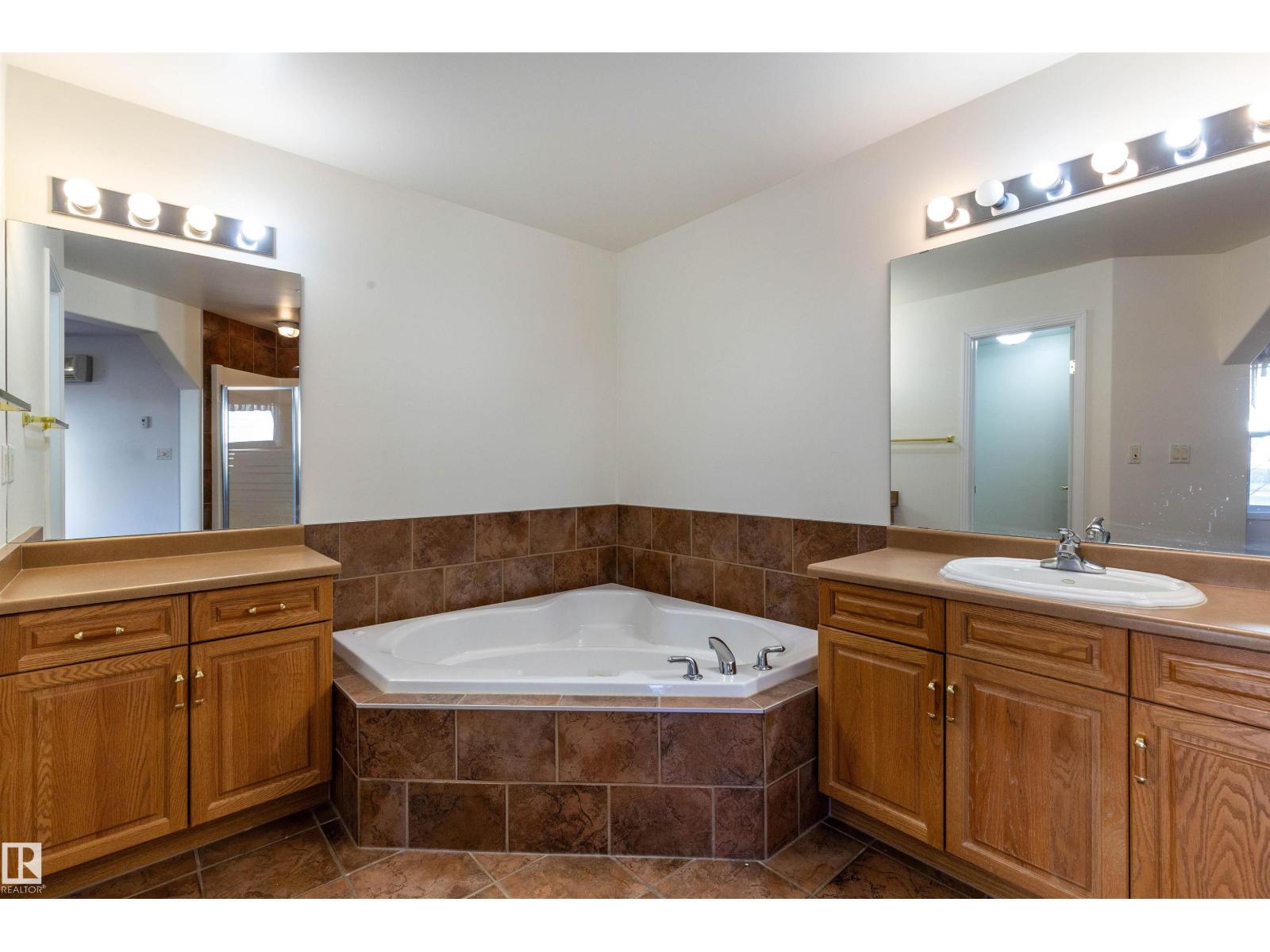 #105 8912 156 St Nw, Edmonton, Alberta  T5R 5Z2 - Photo 21 - E4482305