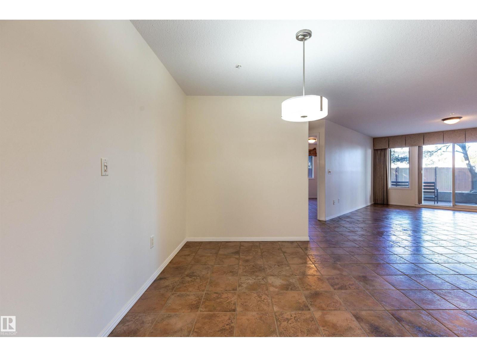 #105 8912 156 St Nw, Edmonton, Alberta  T5R 5Z2 - Photo 8 - E4482305