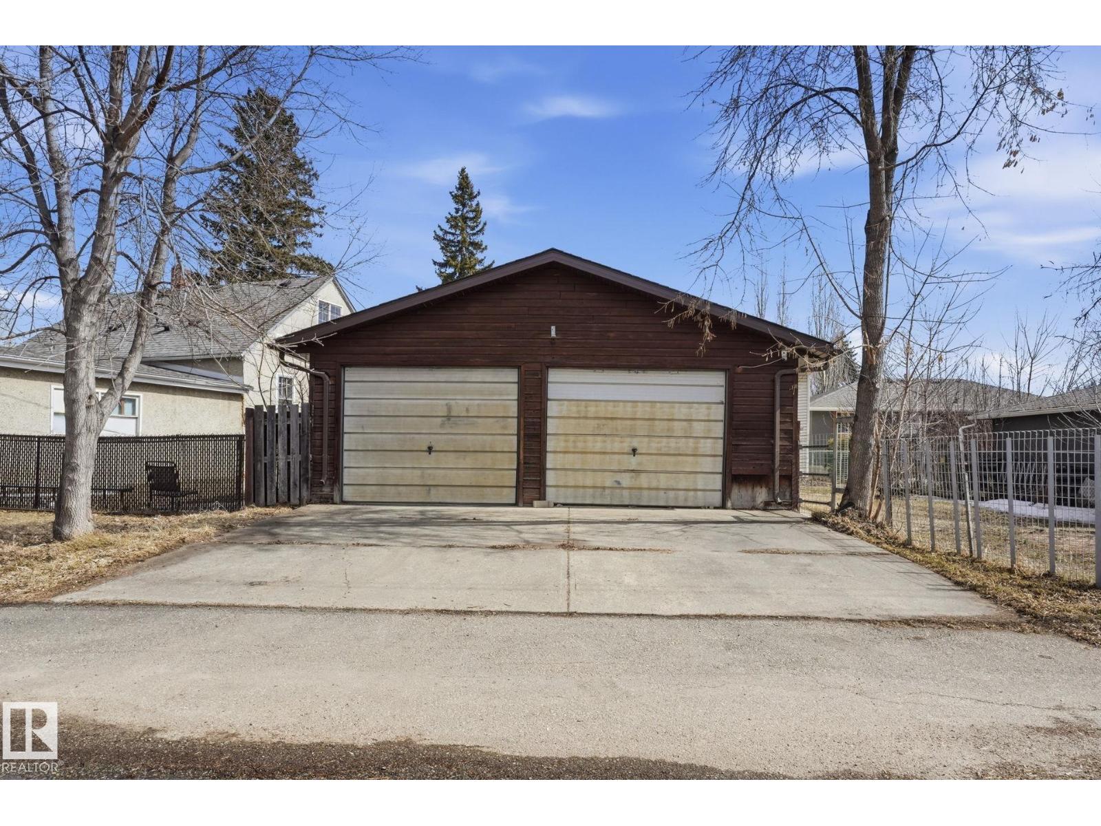 12340 St Albert Tr Nw, Edmonton, Alberta  T5L 4G8 - Photo 33 - E4482310