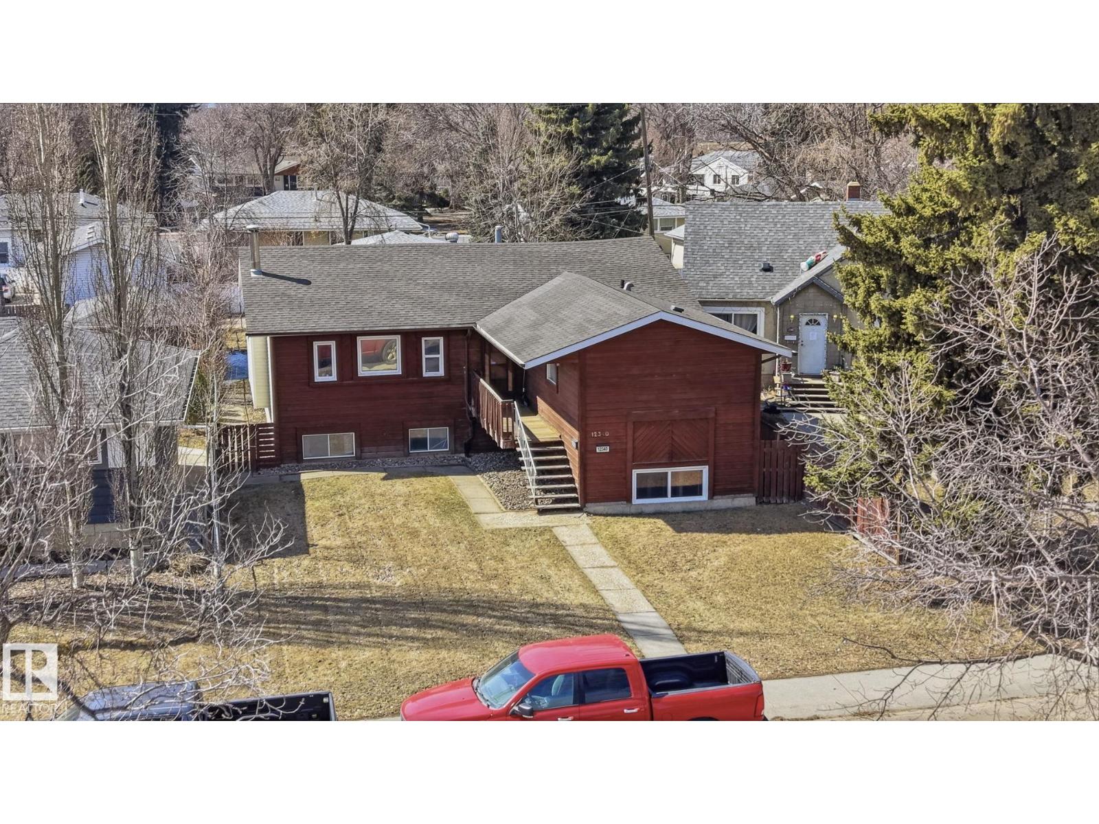 12340 St Albert Tr Nw, Edmonton, Alberta  T5L 4G8 - Photo 34 - E4482310