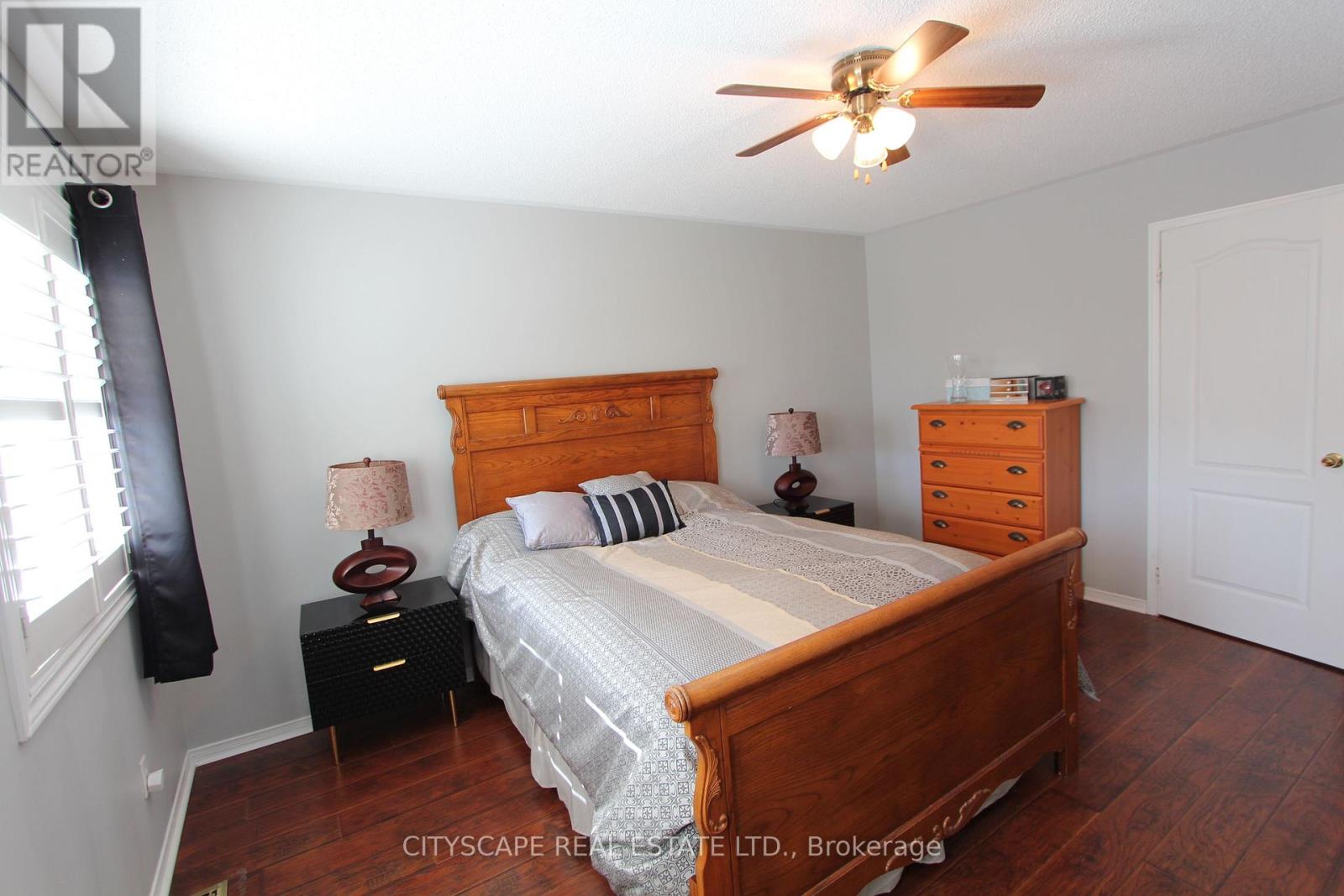 3162 Pearwood Place, Mississauga, Ontario  L5B 4H1 - Photo 17 - W13000654