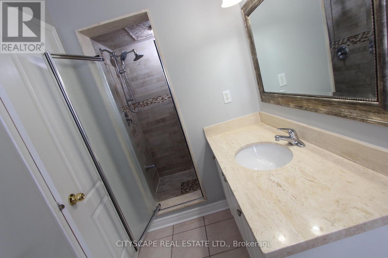 3162 Pearwood Place, Mississauga, Ontario  L5B 4H1 - Photo 20 - W13000654