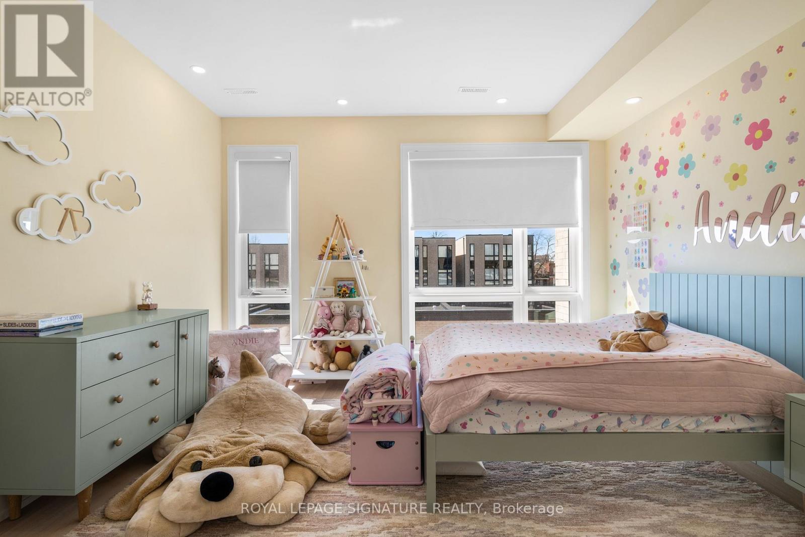 204 Mcroberts Avenue, Toronto, Ontario  M6E 0B2 - Photo 24 - W13000778