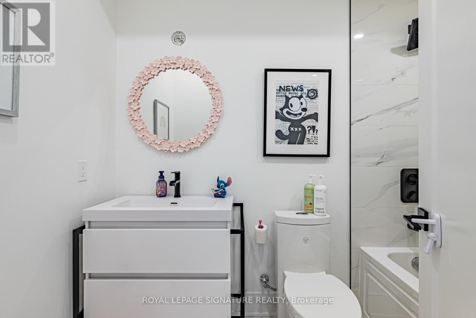 204 Mcroberts Avenue, Toronto, Ontario  M6E 0B2 - Photo 30 - W13000778