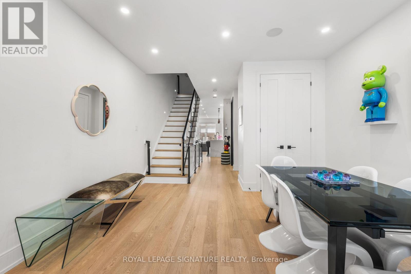 204 Mcroberts Avenue, Toronto, Ontario  M6E 0B2 - Photo 6 - W13000778