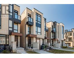 204 MCROBERTS AVENUE, Toronto, Ontario