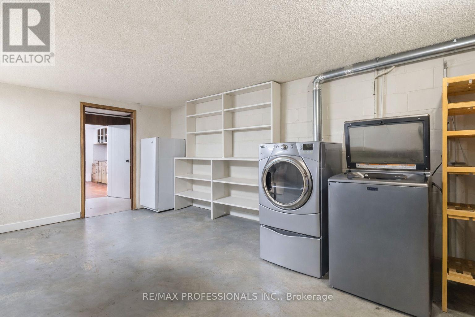 118 Tandridge Crescent, Toronto, Ontario  M9W 5N9 - Photo 17 - W13000780