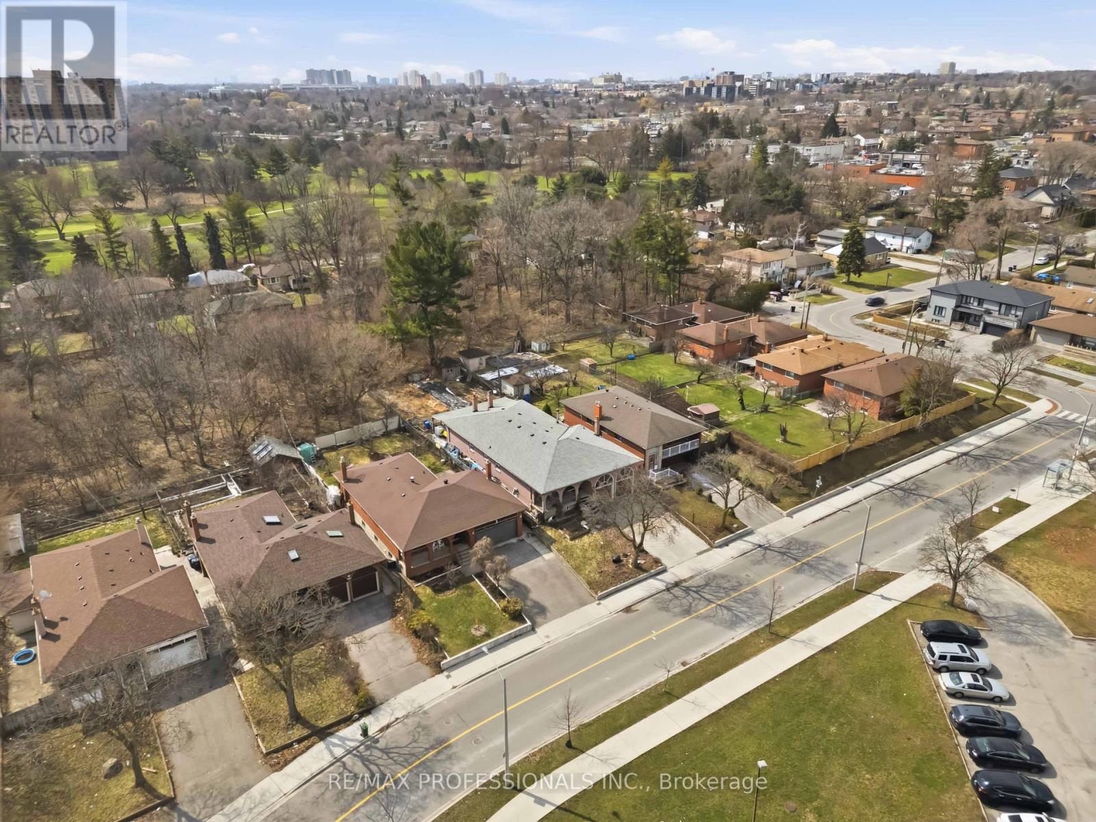 118 Tandridge Crescent, Toronto, Ontario  M9W 5N9 - Photo 19 - W13000780