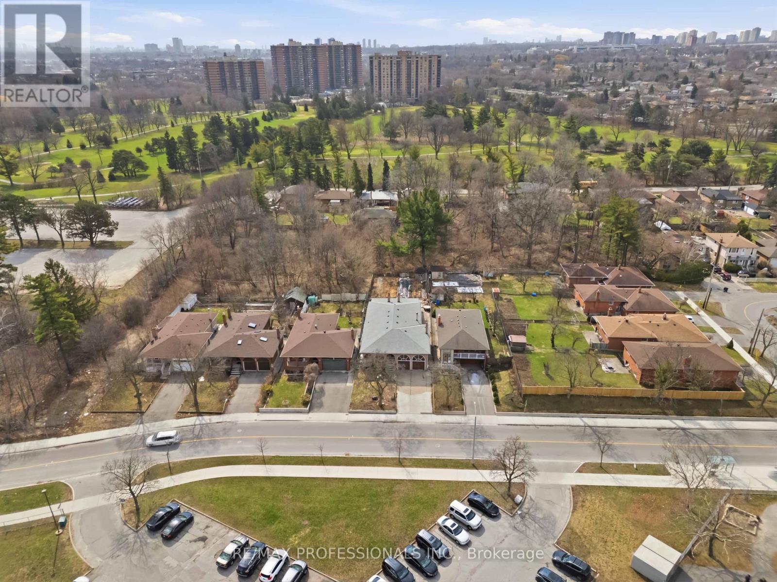 118 Tandridge Crescent, Toronto, Ontario  M9W 5N9 - Photo 20 - W13000780