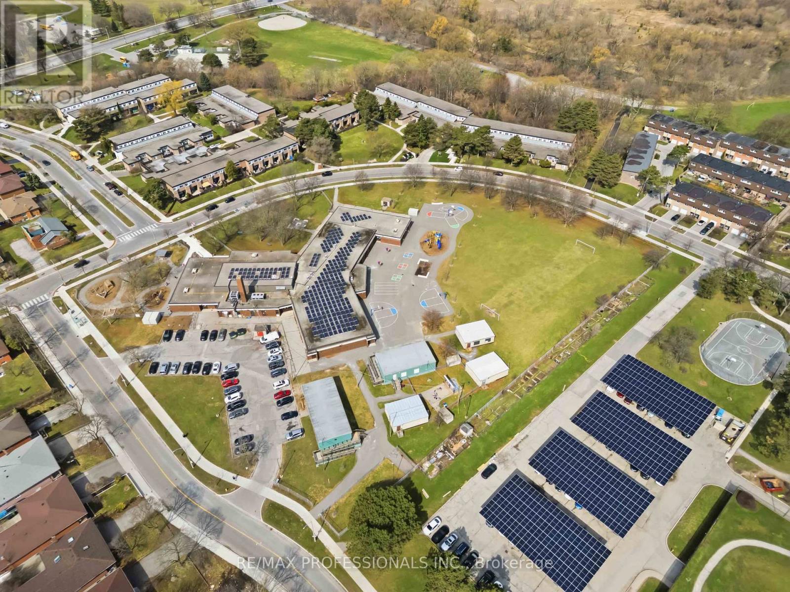 118 Tandridge Crescent, Toronto, Ontario  M9W 5N9 - Photo 21 - W13000780