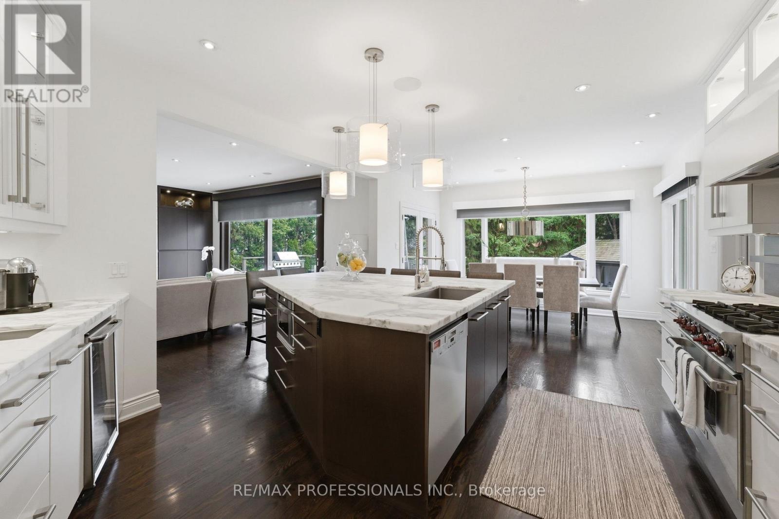 17 Rockingham Drive, Toronto, Ontario  M9A 1P2 - Photo 11 - W13000830