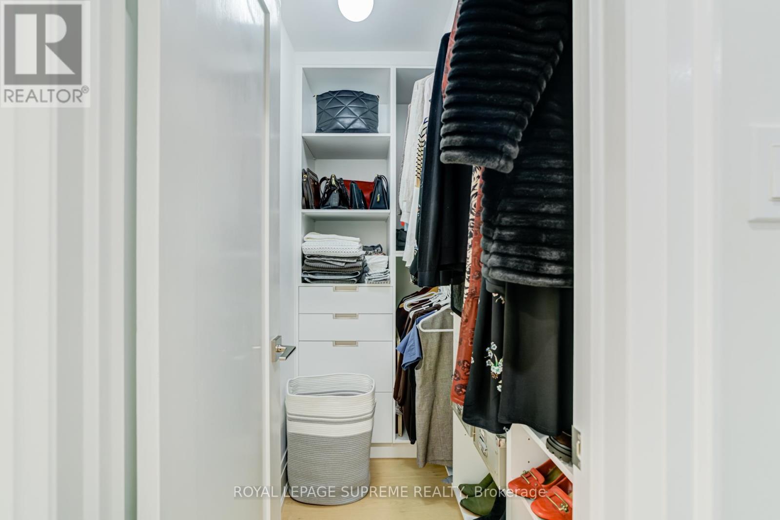 21 Spencely Court, Toronto, Ontario  M9P 1N4 - Photo 16 - W13000832