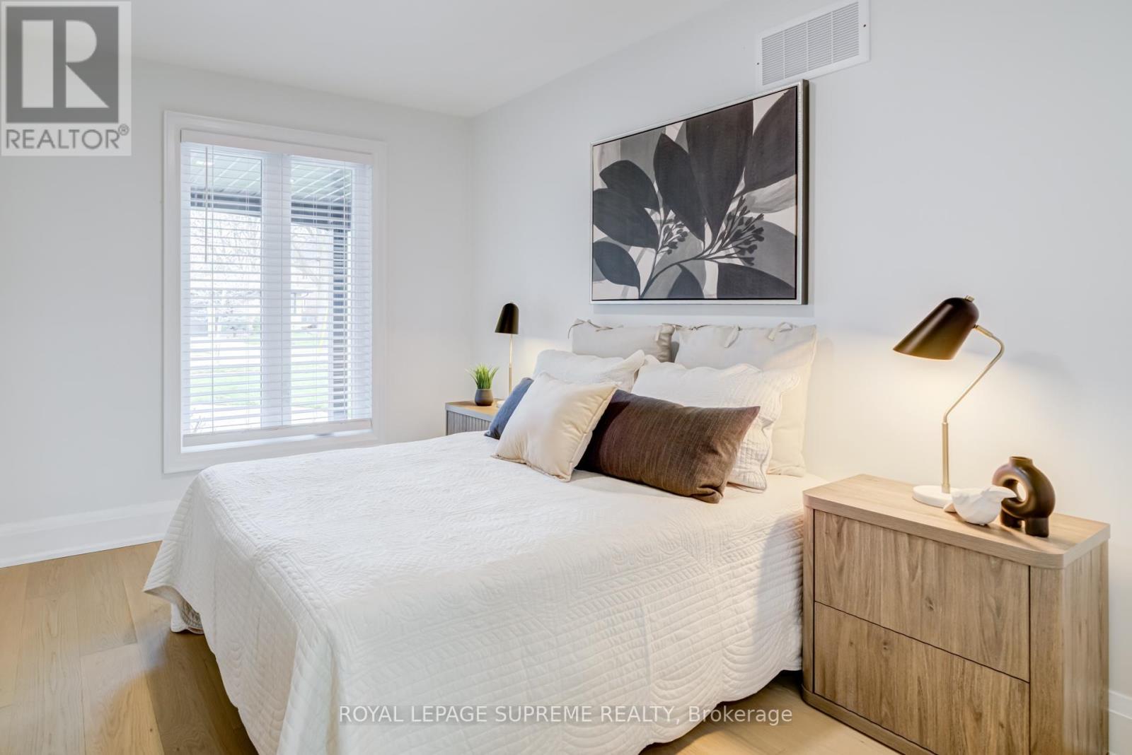 21 Spencely Court, Toronto, Ontario  M9P 1N4 - Photo 19 - W13000832