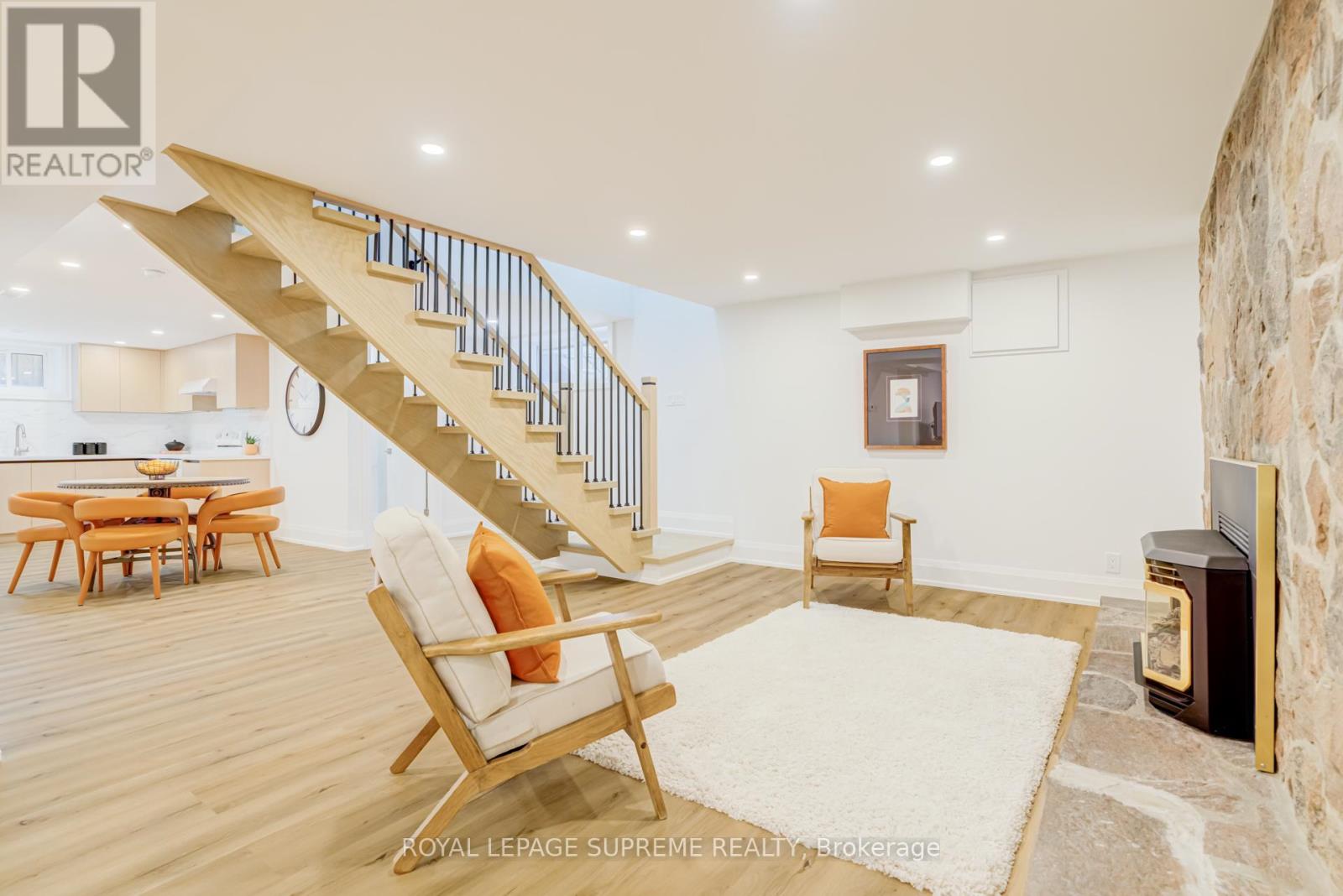 21 Spencely Court, Toronto, Ontario  M9P 1N4 - Photo 23 - W13000832