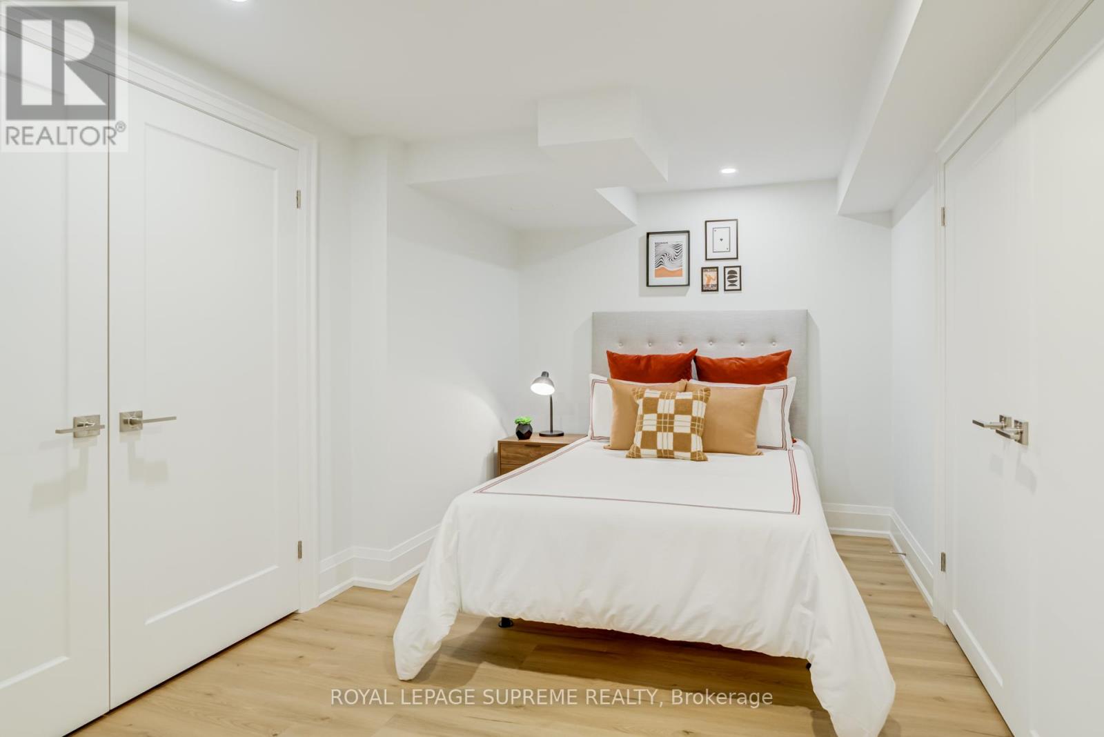 21 Spencely Court, Toronto, Ontario  M9P 1N4 - Photo 31 - W13000832