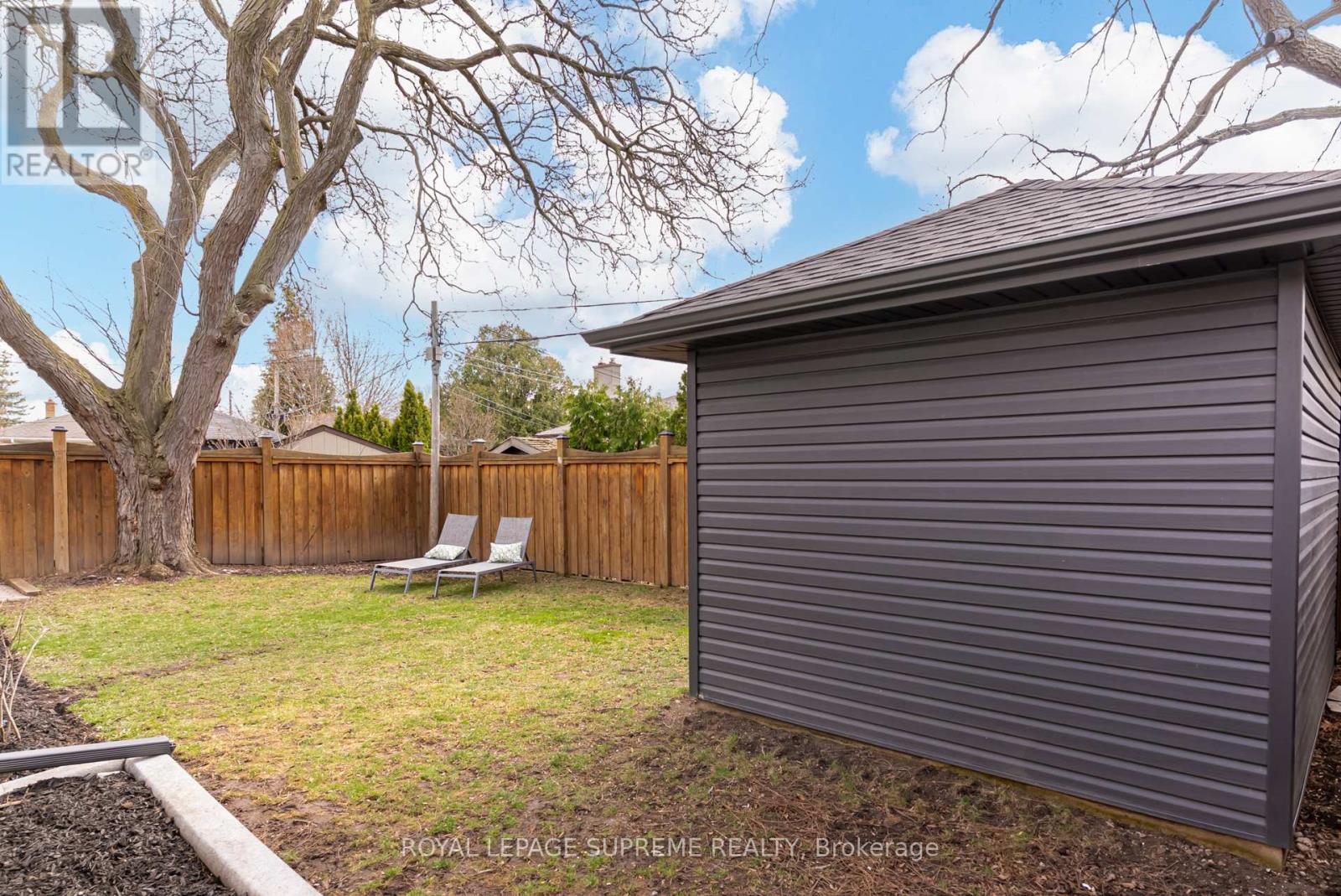 21 Spencely Court, Toronto, Ontario  M9P 1N4 - Photo 38 - W13000832