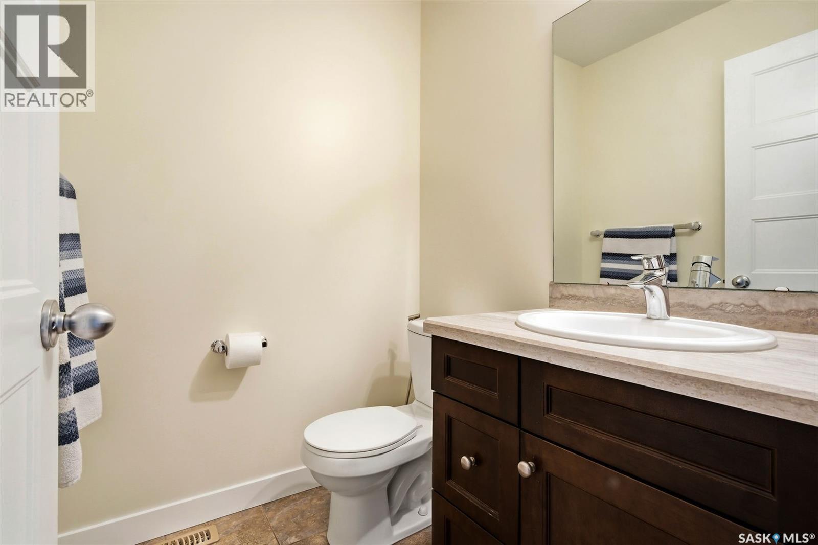 3809 Goldfinch Way, Regina, Saskatchewan  S4V 1S4 - Photo 19 - SK032826