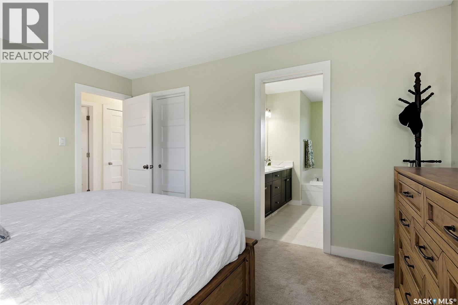 3809 Goldfinch Way, Regina, Saskatchewan  S4V 1S4 - Photo 24 - SK032826