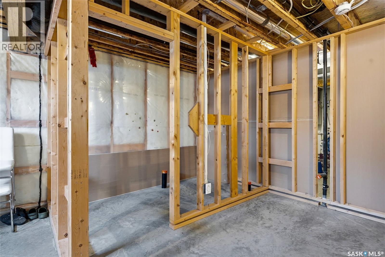 3809 Goldfinch Way, Regina, Saskatchewan  S4V 1S4 - Photo 36 - SK032826