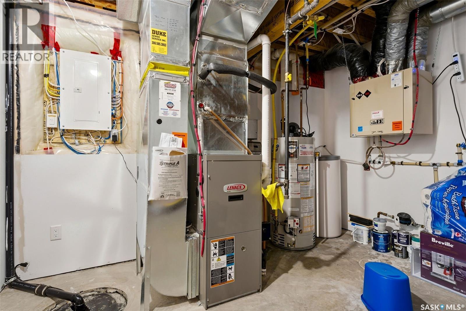 3809 Goldfinch Way, Regina, Saskatchewan  S4V 1S4 - Photo 38 - SK032826