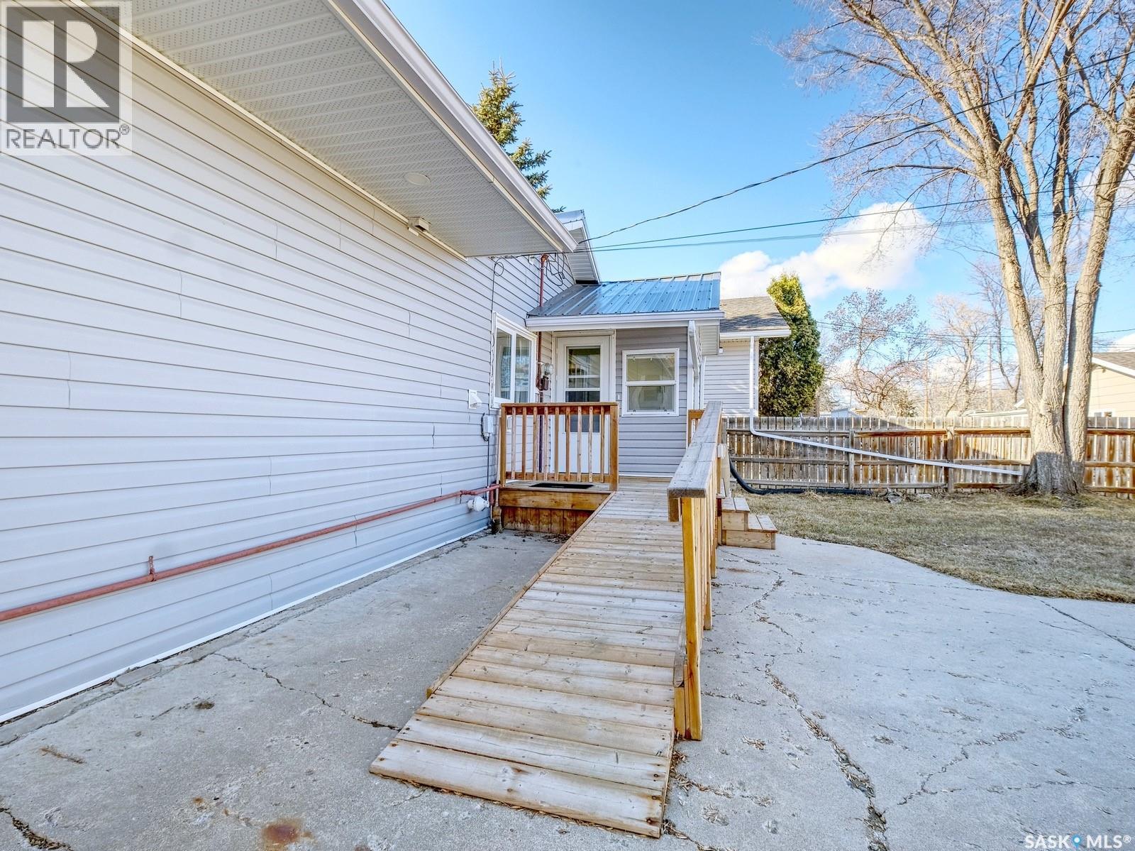 710 Main Street, Rosetown, Saskatchewan  S0L 2V0 - Photo 43 - SK032819