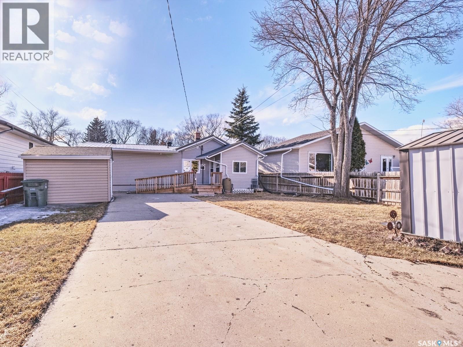 710 Main Street, Rosetown, Saskatchewan  S0L 2V0 - Photo 46 - SK032819