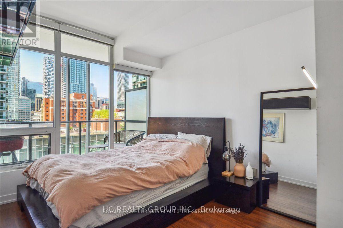 1011 - 105 George Street, Toronto, Ontario  M5A 0L4 - Photo 12 - C12999304