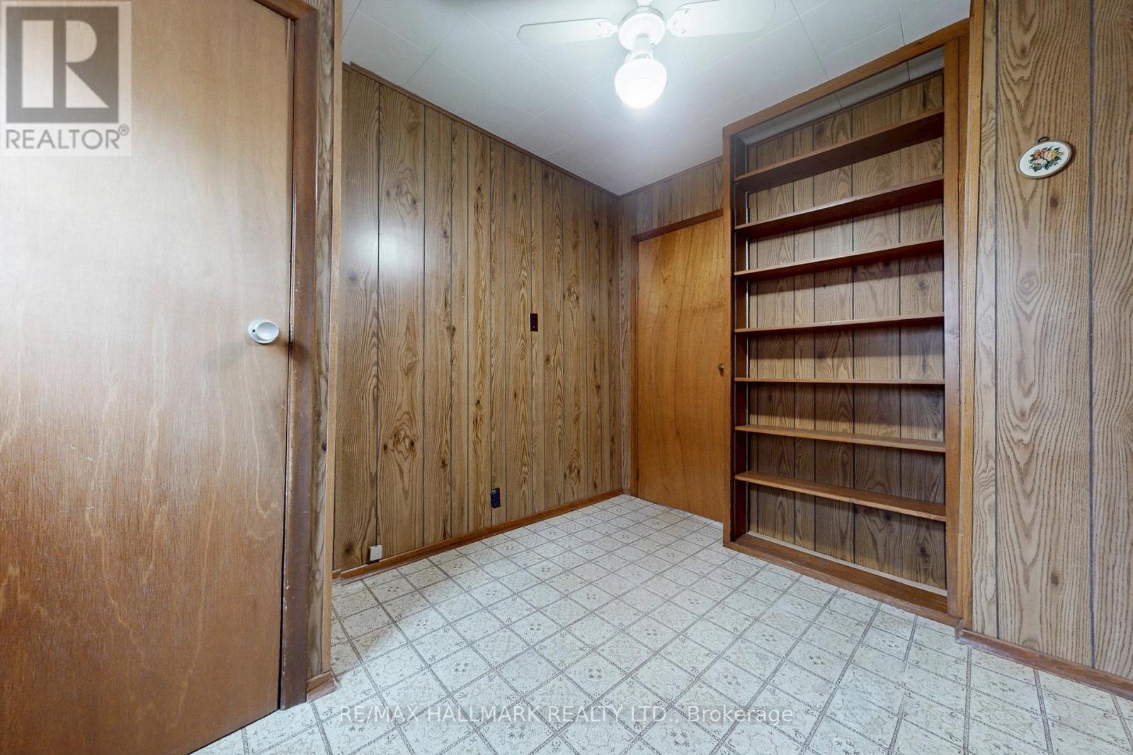 63 Oxford Street, Richmond Hill, Ontario  L4C 4L6 - Photo 18 - N12979766