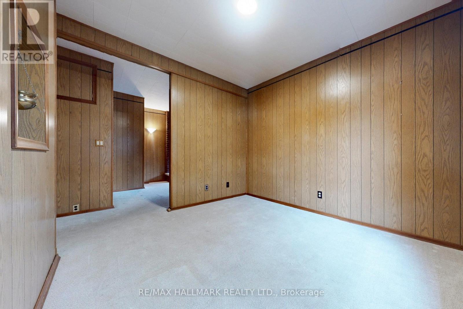 63 Oxford Street, Richmond Hill, Ontario  L4C 4L6 - Photo 16 - N12979766