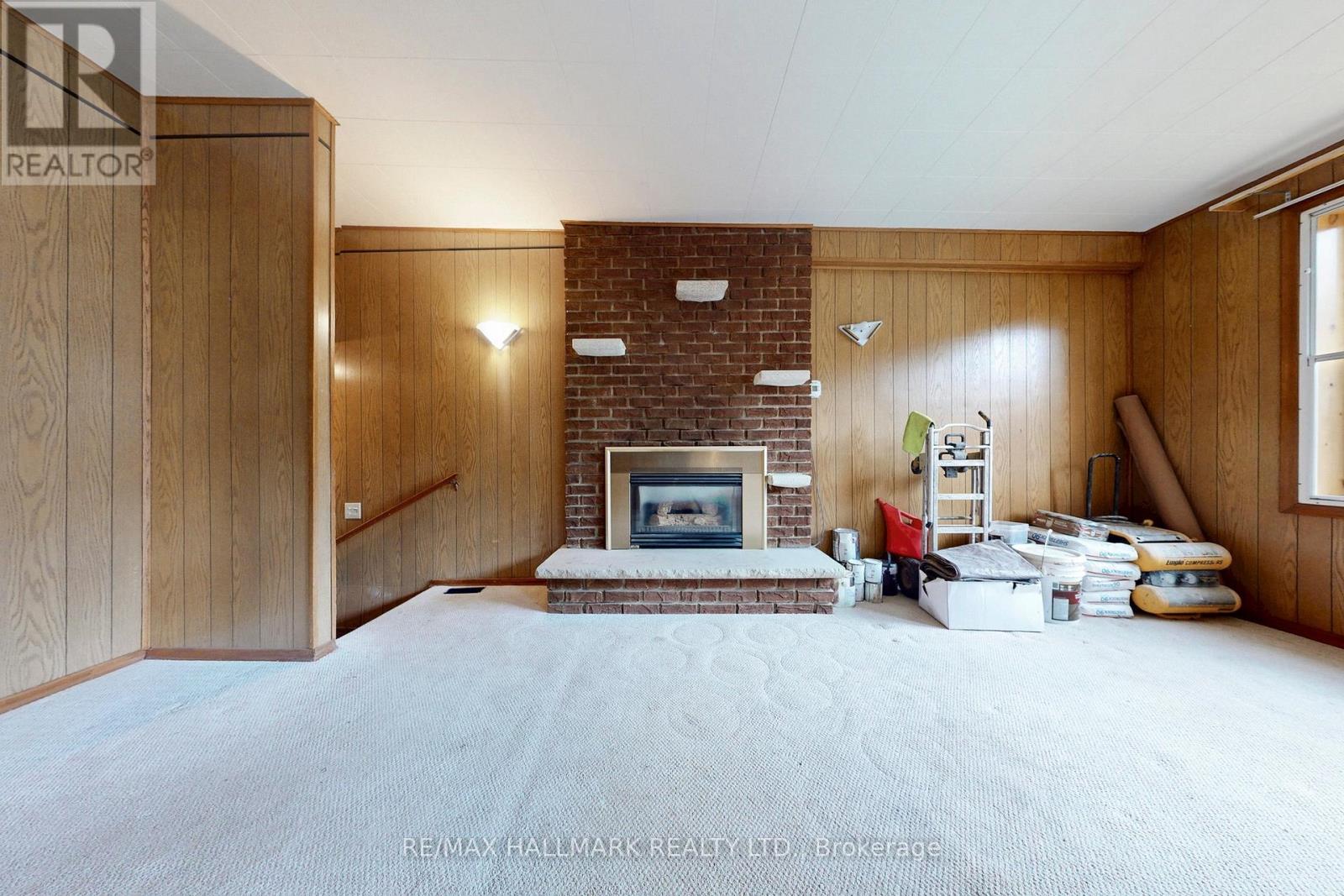 63 Oxford Street, Richmond Hill, Ontario  L4C 4L6 - Photo 5 - N12979766