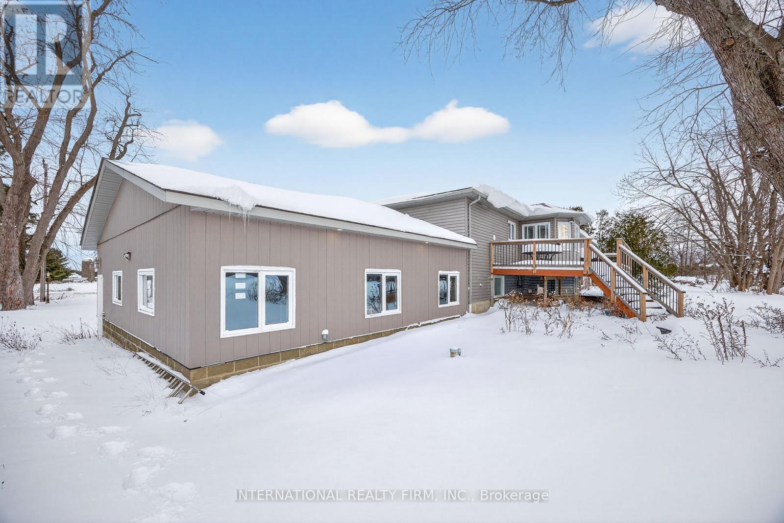 1563 15 16 Side Road E, Oro-Medonte, Ontario  L0L 1T0 - Photo 7 - S12763906
