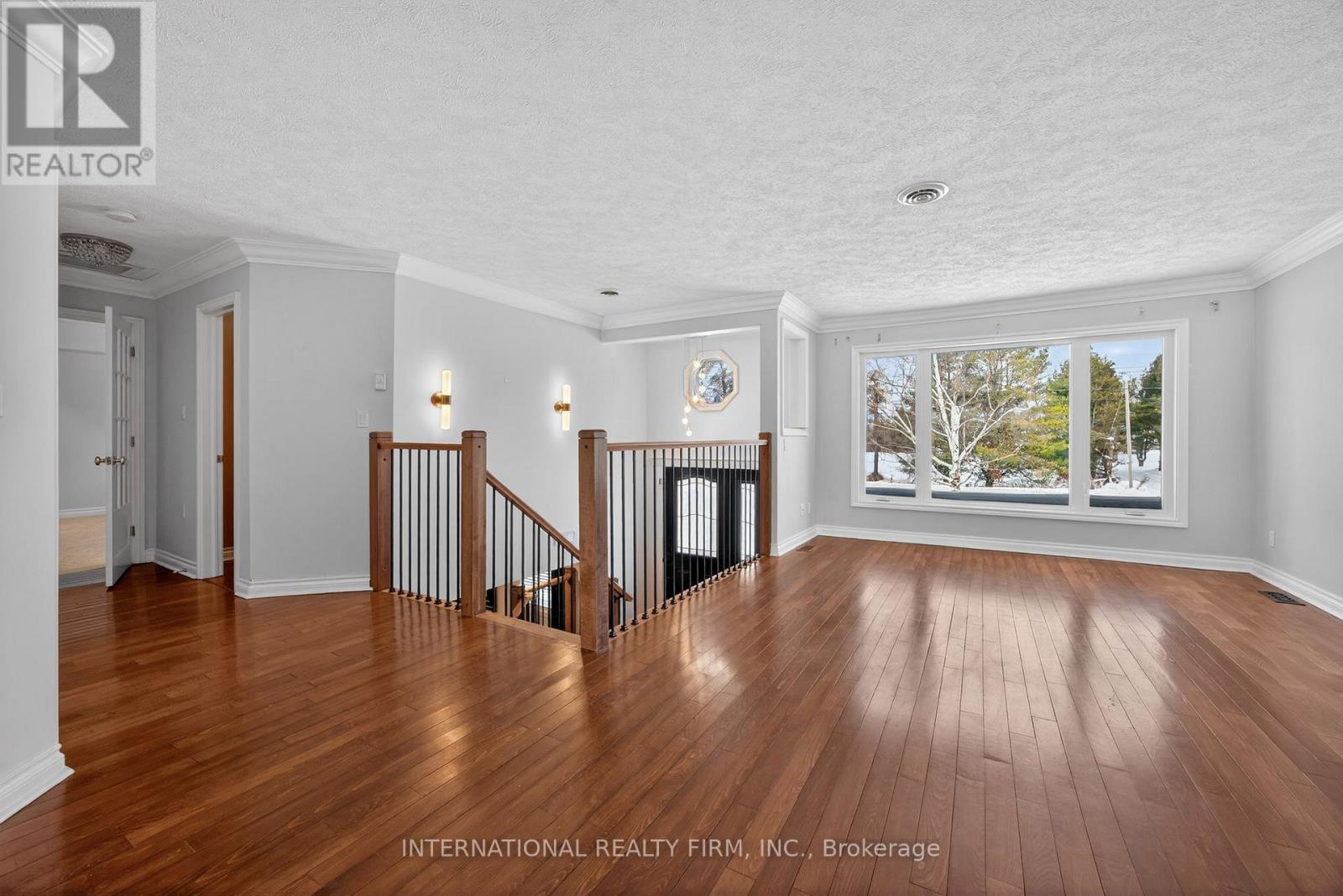 1563 15 16 Side Road E, Oro-Medonte, Ontario  L0L 1T0 - Photo 13 - S12763906