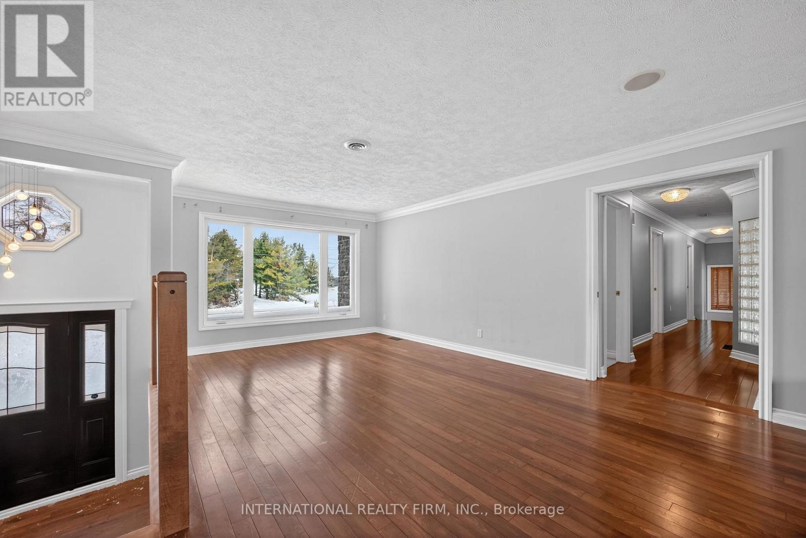 1563 15 16 Side Road E, Oro-Medonte, Ontario  L0L 1T0 - Photo 14 - S12763906