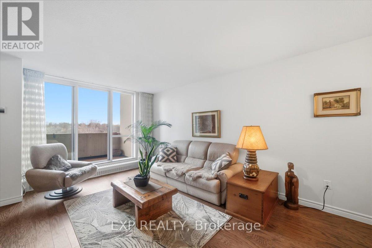 617 - 60 Southport Street, Toronto, Ontario  M6S 3N4 - Photo 2 - W12979638