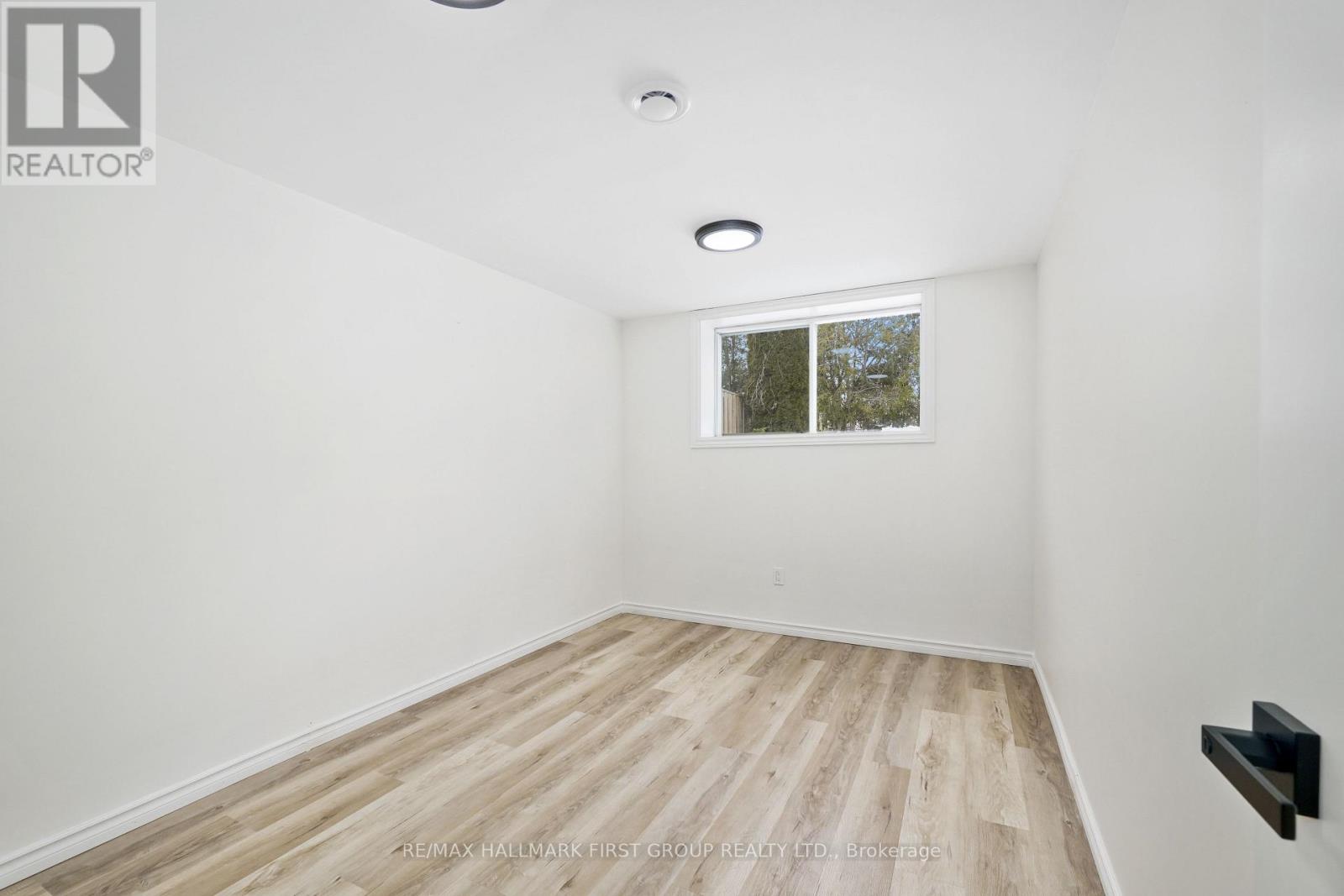 Lower Unit - 660 Mackechnie Crescent, Cobourg, Ontario  K9A 4X8 - Photo 29 - X13000790