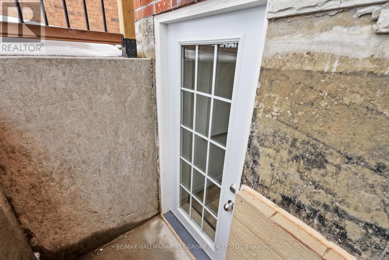 Lower Unit - 660 Mackechnie Crescent, Cobourg, Ontario  K9A 4X8 - Photo 4 - X13000790