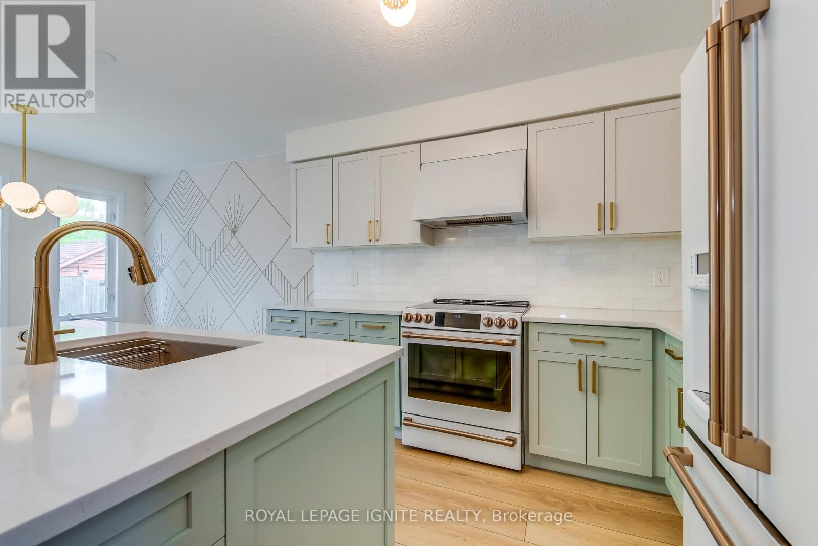 64 Templewood Drive, Kitchener, Ontario  N2R 1X3 - Photo 15 - X13000804