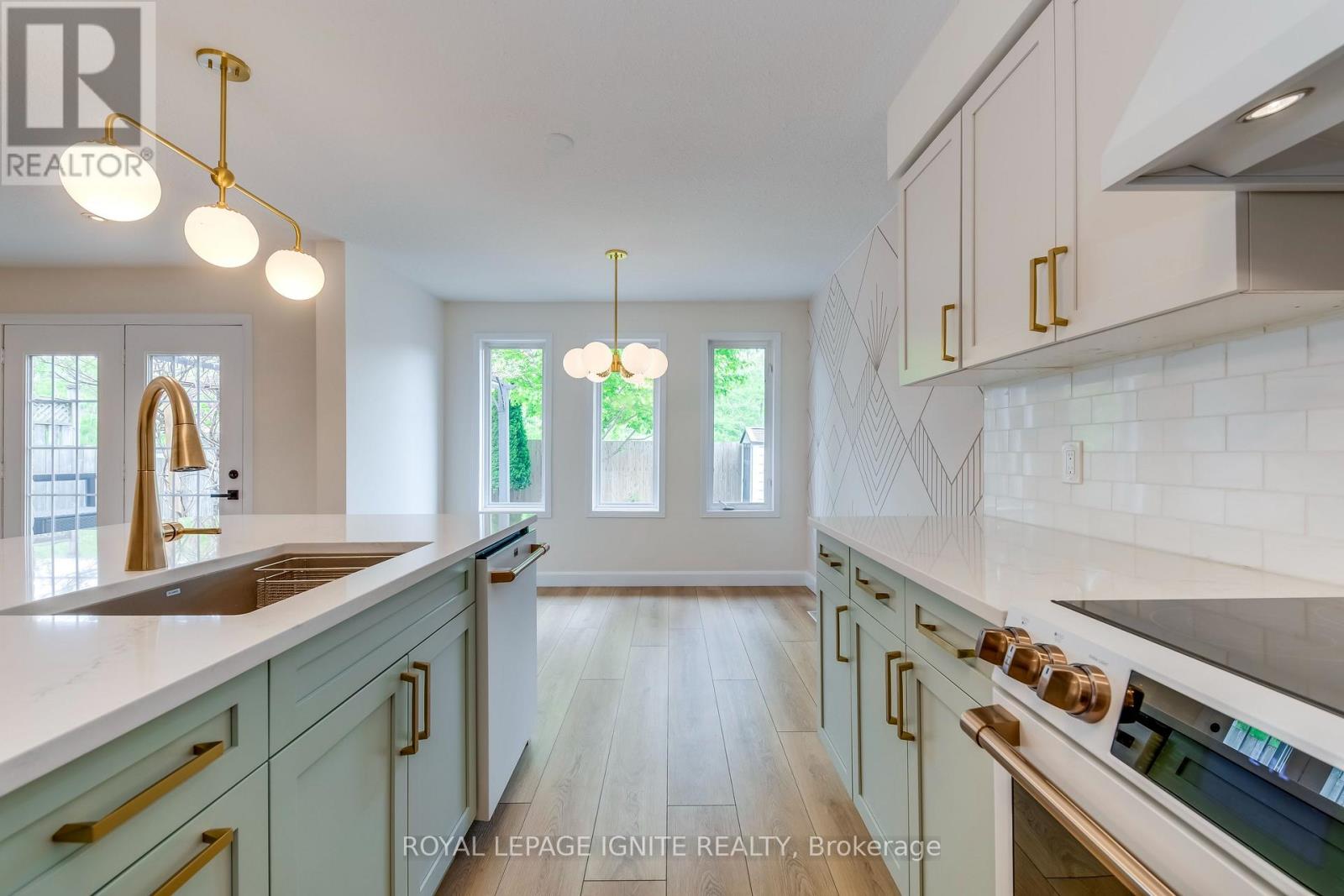 64 Templewood Drive, Kitchener, Ontario  N2R 1X3 - Photo 16 - X13000804