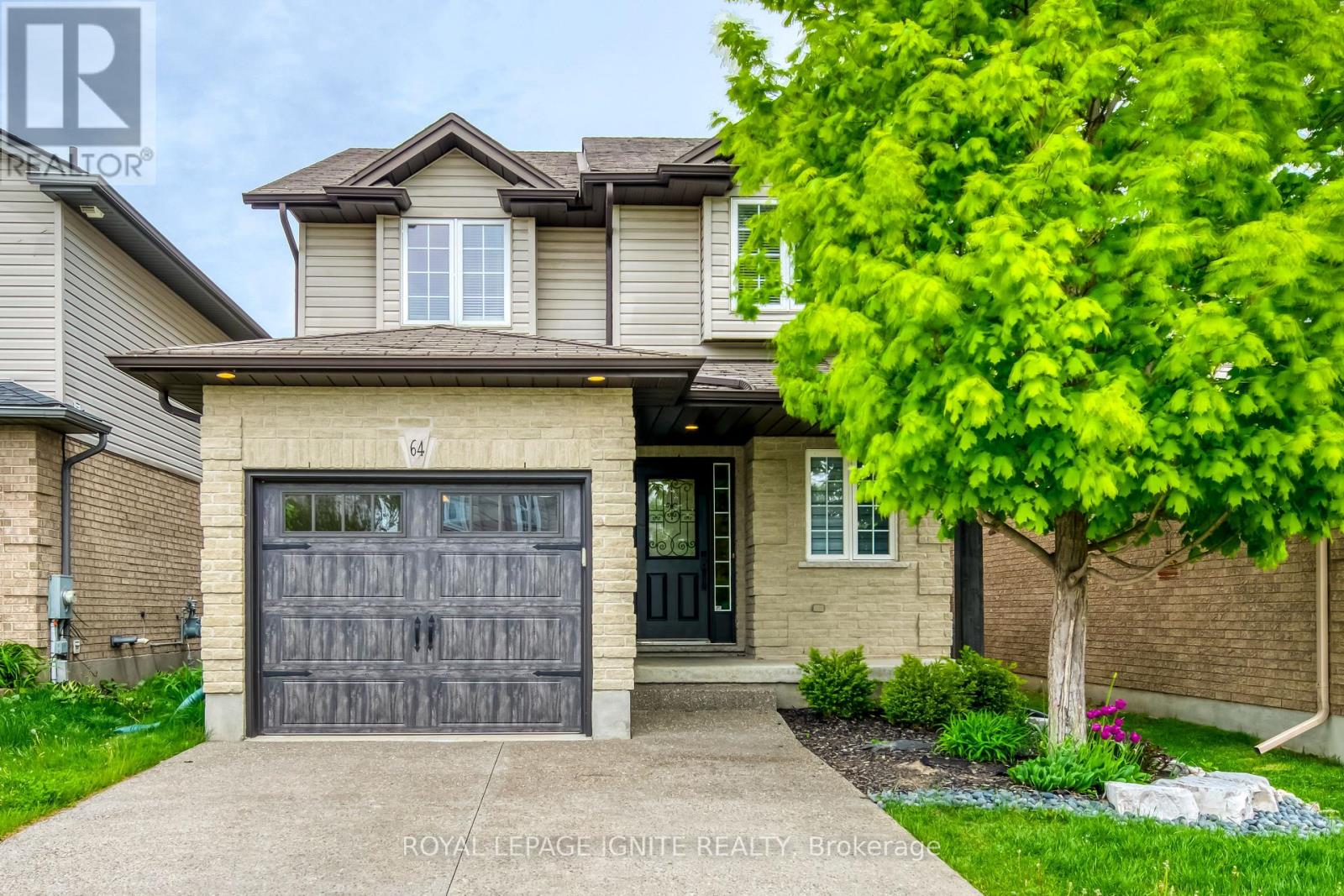 64 Templewood Drive, Kitchener, Ontario  N2R 1X3 - Photo 2 - X13000804