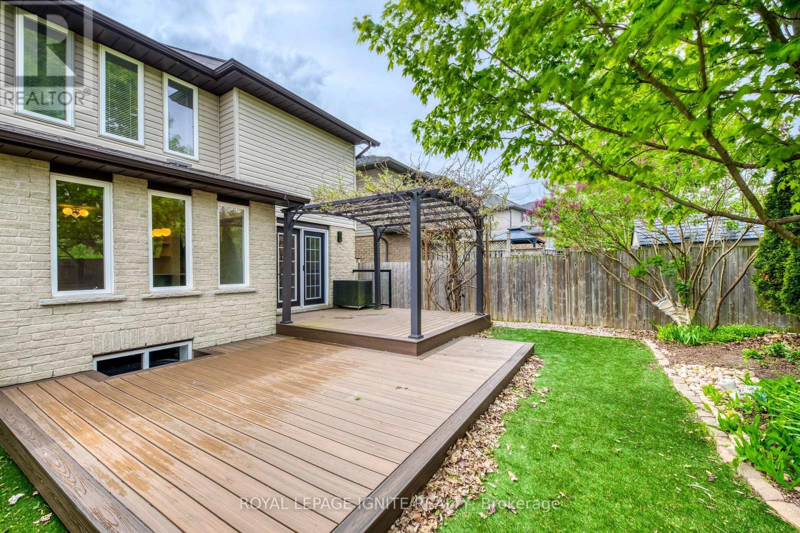 64 Templewood Drive, Kitchener, Ontario  N2R 1X3 - Photo 46 - X13000804