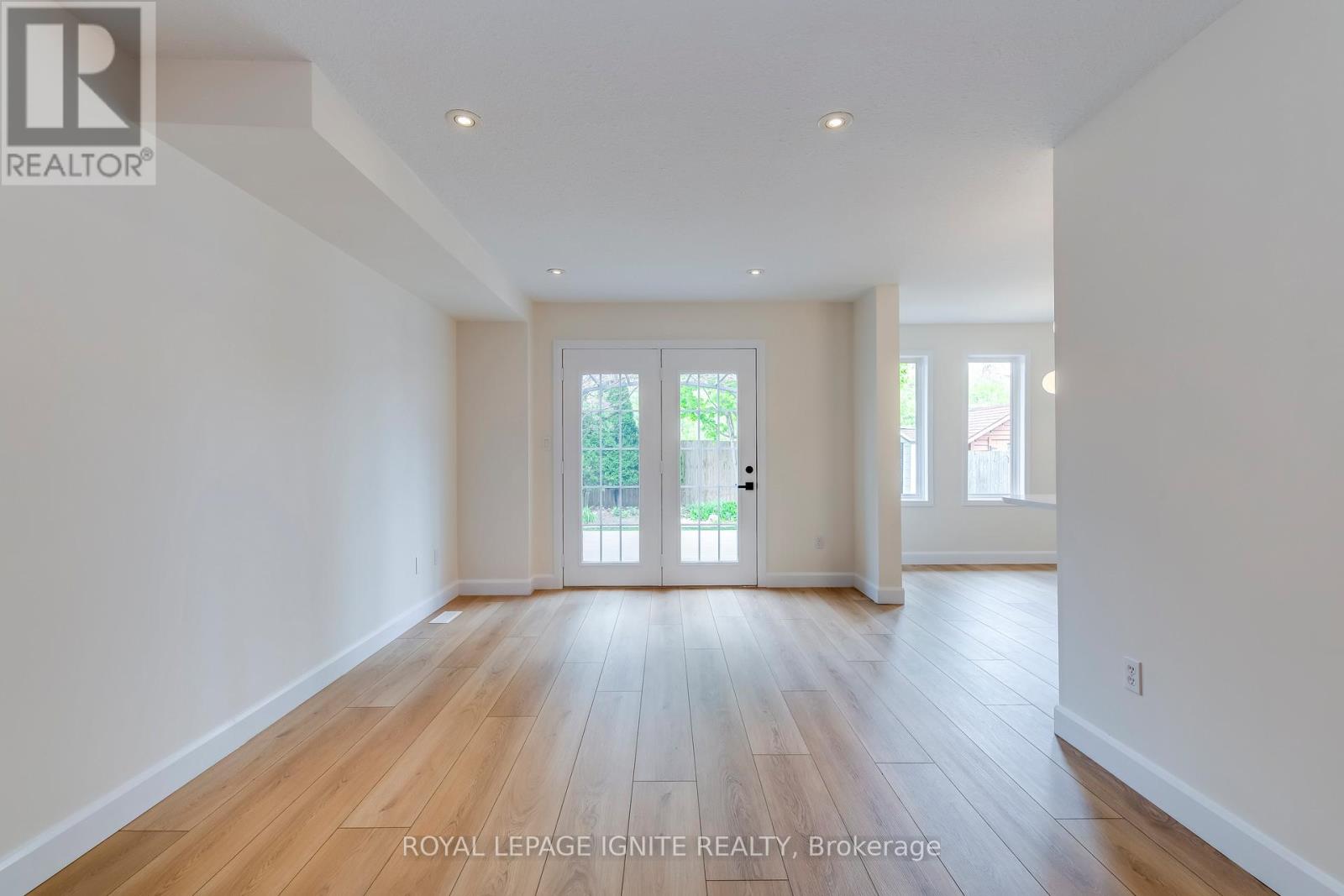 64 Templewood Drive, Kitchener, Ontario  N2R 1X3 - Photo 7 - X13000804