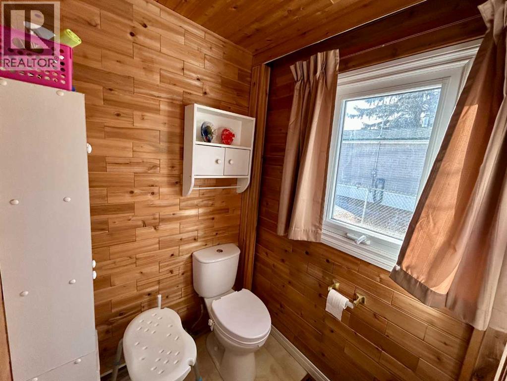 5213 58 Street, Camrose, Alberta  T4V 2X8 - Photo 9 - A2295082