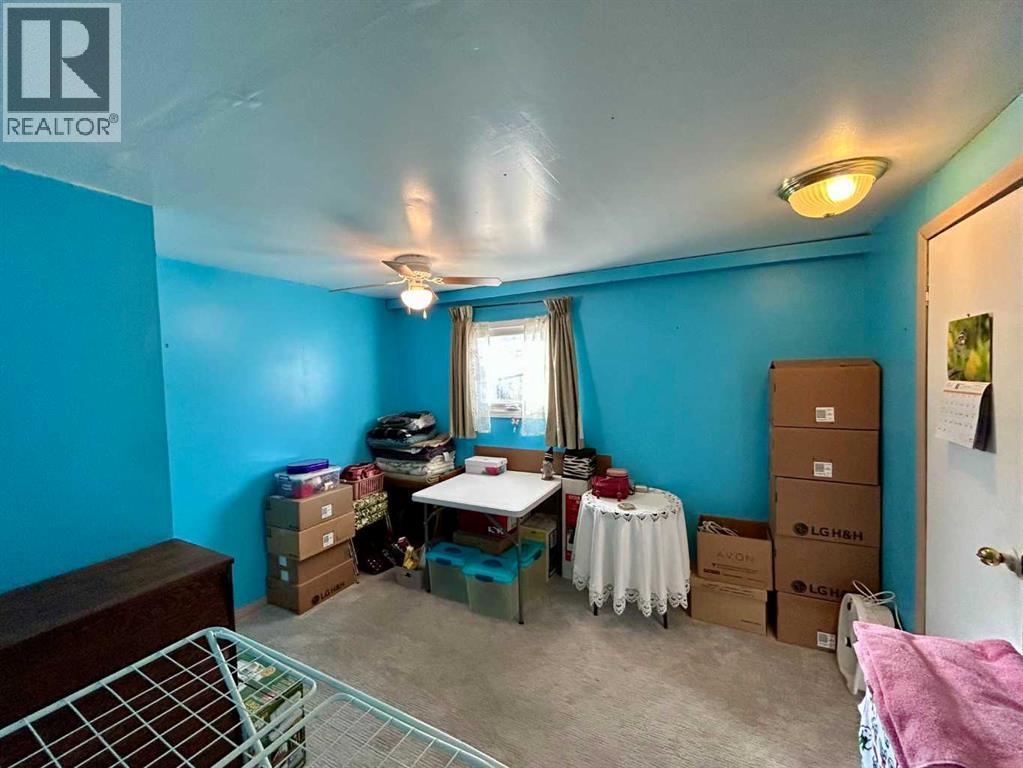 5213 58 Street, Camrose, Alberta  T4V 2X8 - Photo 6 - A2295082