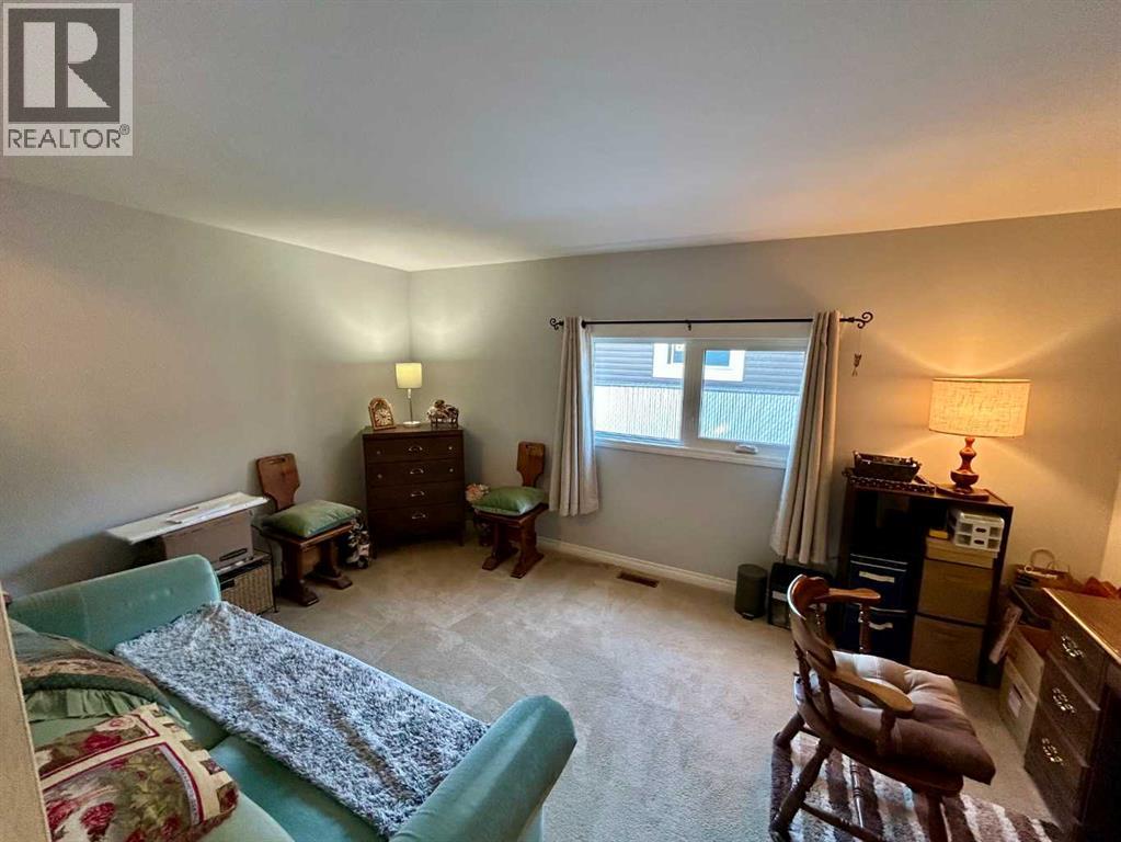 5213 58 Street, Camrose, Alberta  T4V 2X8 - Photo 7 - A2295082